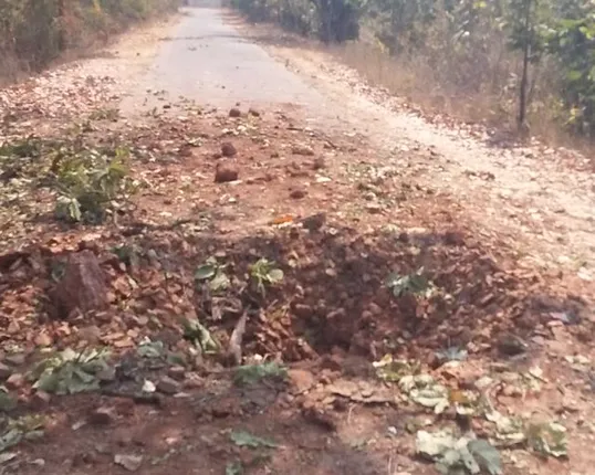 ଭବାନୀପାଟଣାରେ ଲ୍ୟାଣ୍ଡ ମାଇନ ବିସ୍ଫୋରଣ ! ମାଓବାଦୀଙ୍କ ହାତ ଥିବା ସନ୍ଦେହ