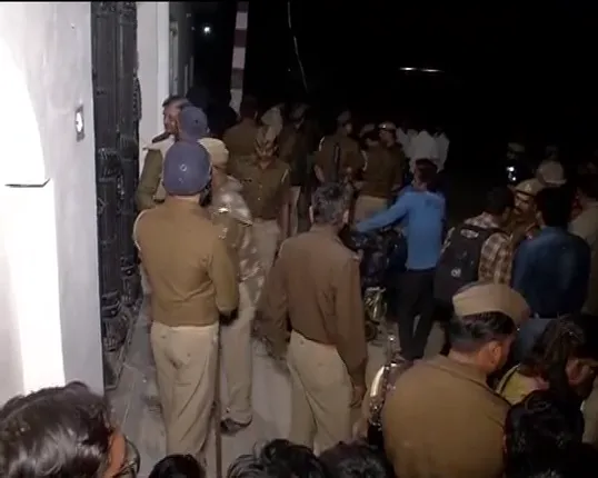 ଉତରପ୍ରଦେଶରେ ଶେଷ ପର୍ଯ୍ୟାୟ ନିର୍ବାଚନ ପୂର୍ବରୁ ଆତଙ୍କବାଦୀ ଆକ୍ରମଣ : ୪ ଗିରଫ