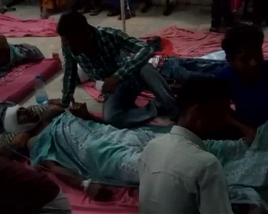 ଭଦ୍ରକ :  ଭୋଜି ଖାଇ ଯିବା ବେଳେ ଦୁର୍ଘଟଣାଗ୍ରସ୍ତ ହେଲେ ବରଯାତ୍ରୀ, ୭ରୁ ଅଧିକ ଆହତ