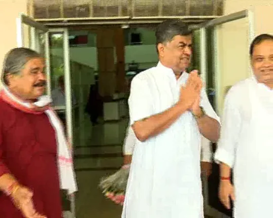 ରାଜ୍ୟ କଂଗ୍ରେସ ପ୍ରଭାରୀ ପଦରୁ ବିକେ ହରିପ୍ରସାଦଙ୍କ ଇସ୍ତଫା : ପଂଚାୟତ ନିର୍ବାଚନରେ ଦଳର ବିଫଳତାକୁ ନେଇ ଇସ୍ତଫା ଦେଇଥିବା ସୂଚନା