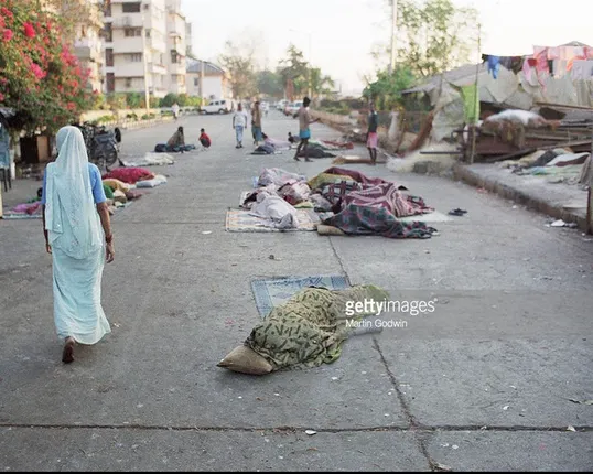 ରାସ୍ତାରେ ଶୋଇଥିବା ସମୟରେ ଗାଡି ଚଢିଗଲେ, ଚାଳକ ଓ ଶୋଇଥିବା ବ୍ୟକ୍ତି ସମପରିମାଣରେ ଦାୟୀ : ଦୁର୍ଘଟଣା ଟ୍ରିବ୍ୟୁନାଲର ରାୟ