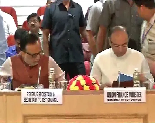 ଆଜି ବସିବ ଜିଏସଟି ବୈଠକ ! ଅର୍ଥମନ୍ତ୍ରୀ ଅରୁଣ ଜେଟଲିଙ୍କ ଅଧ୍ୟକ୍ଷତାରେ ହେବ ବୈଠକ