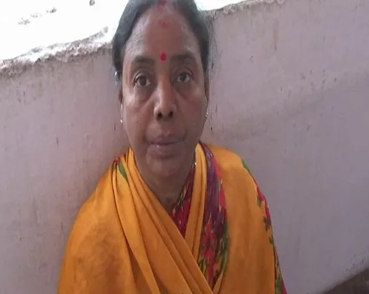 କେତକୀଙ୍କ କୋପ ! ବିଜୟ ଶୋଭାଯାତ୍ରାରେ ନୂଆ ଜିଲ୍ଲା ପରିଷଦ ଅଧ୍ୟକ୍ଷଙ୍କୁ ଚାପୁଡା ମାରିଲେ କଂଗ୍ରେସ ନେତ୍ରୀ