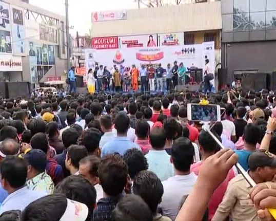 ରାଜଧାନୀ ରାଜରାସ୍ତାରେ ପଥ ଉତ୍ସବର ମସ୍ତିର ମାହୋଲ : ସାଇକେଲ ଚାଳନା ଠାରୁ ସ୍କେଟିଂ ଭଳି ଖେଳ ପ୍ରଦର୍ଶନ