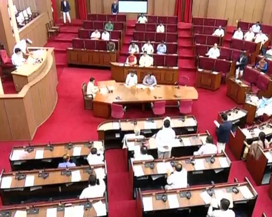 କିଛି ଦିନ ଅଚଳ ଅବସ୍ଥା ପରେ ଆଜି ସ୍ୱାଭାବିକ ଚାଲିଛି ପ୍ରଶ୍ନକାଳ : ସାଧାରଣ ବଂଟନ ବ୍ୟବସ୍ଥା ଉପରେ ଆଲୋଚନା