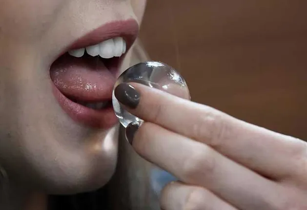 ପାଣିକୁ ଏବେ ଖାଇପାରିବେ ! ପରିବେଶ ପ୍ରଦୂଷଣ କରୁଥିବା ପ୍ଲାଷ୍ଟିକ ବୋତଲରୁ ରକ୍ଷା ପାଇଁ ଅଭିନବ ପଦକ୍ଷେପ