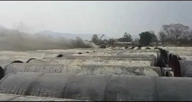 କଳାହାଣ୍ଡି ଚଂଚ୍ରାମାଲରେ ଥିବା ଏଲଏନଟି କମ୍ପାନୀରେ ଅଗ୍ନିକାଣ୍ଡ : ପୋଡି ଗଲା କୋଟିଏରୁ ଅଧିକ ଟଙ୍କାର ସମ୍ପତ୍ତି