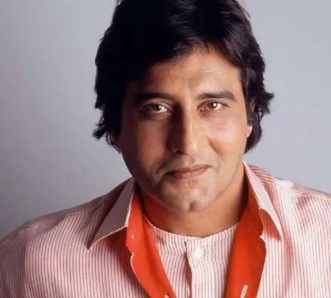 ଅମିତାଭଙ୍କ ଠାରୁ ବଡ ସୁପରଷ୍ଟାର ହୋଇପାରିଥାନ୍ତେ ବିନୋଦ ଖାନ୍ନା : ଭୁଲ ନିଷ୍ପତ୍ତି ବଦଳେଇ ଦେଲା କ୍ୟାରିୟର