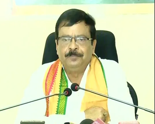 ଓଡ଼ିଶାରେ ଗୋରକ୍ଷା ପ୍ରସଙ୍ଗ ଉଠାଇଲା ବିଜେପି ! ସୁରେଶ ପୂଜାରୀ କହିଲେ, କଡାକଡି ପାଳନ କରାଯାଉ ଗୋରକ୍ଷା ଆଇନ