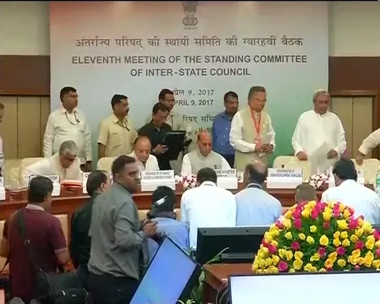 ରାଜନାଥଙ୍କ ଅଧ୍ୟକ୍ଷତାରେ ଦିଲ୍ଲୀରେ ଅନ୍ତଃରାଜ୍ୟ ପରିଷଦ ବୈଠକ ! ନବୀନ ପଟ୍ଟନାୟକଙ୍କ ସମେତ ୭ ରାଜ୍ୟର ମୁଖ୍ୟମନ୍ତ୍ରୀ ସାମିଲ