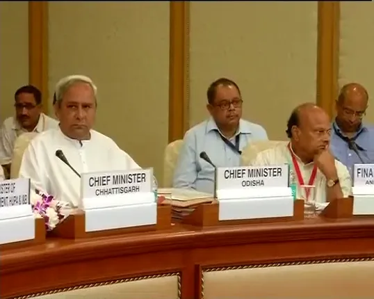 ଦିଲ୍ଲୀରେ ଅନ୍ତଃରାଜ୍ୟ ପରିଷଦ ବୈଠକରେ ମହାନଦୀ ଓ ପୋଲାଭରମ୍ ପ୍ରସଙ୍ଗ ଉଠାଇଲେ ନବୀନ ! କେନ୍ଦ୍ର ସରକାରଙ୍କ ହସ୍ତକ୍ଷେପ ଦାବି