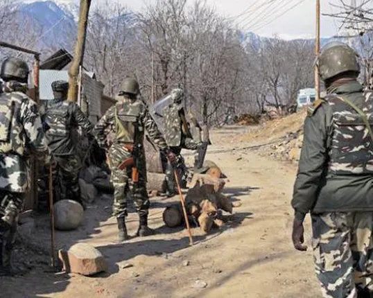 ଜାମ୍ମୁକାଶ୍ମୀର : ଯବାନମାନଙ୍କ ସୁରକ୍ଷାକୁ ନଜରରେ ରଖି ଆଡଭାଇଜରି ଜାରି, ପୁଲିସ ମୁଖ୍ୟାଳୟ ପକ୍ଷରୁ ନିଷ୍ପତି