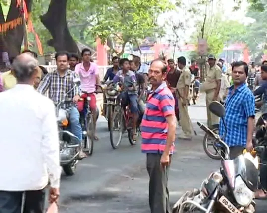 ଭଦ୍ରକରେ ସକାଳ ୬ରୁ ୧୨ଘଂଟା ପାଇଁ କର୍ଫ୍ୟୁ କୋହଳ ! ବିଜେଡି କାଉନସିଲର ଗିରଫ ପରେ ତେଜିଲା ରାଜନୀତି