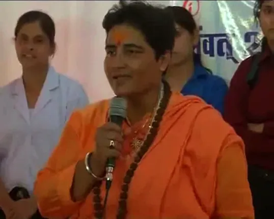 ମାଲେଗାଁ ବିସ୍ପୋରଣ ମାମଲାରେ ସ୍ୱାଧ୍ୱୀ ପ୍ରଜ୍ଞାଙ୍କୁ ଜାମିନ ! ୫ ଲକ୍ଷ ଟଙ୍କା ବ୍ୟକ୍ତିଗତ ମୁଚଲିକାରେ ବମ୍ବେ ହାଇକୋର୍ଟର ସର୍ତମୂଳକ ଜାମିନ