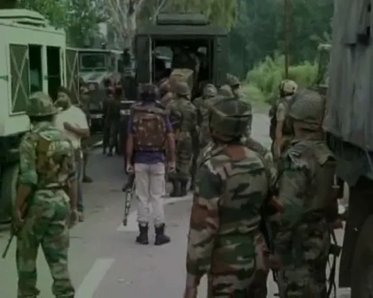 କଶ୍ମୀରରେ ଆତଙ୍କବାଦୀ ହମଲା ! ପଂଜଗାମରେ ସେନା କ୍ୟାମ୍ପକୁ ଟାର୍ଗେଟ, ୩ଯବାନ ସହିଦ, ୫ଗୁରୁତର