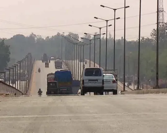 ରାଜ୍ୟରେ ୨ ଦିନ ପର୍ଯ୍ୟନ୍ତ ଜାରି ରହିବ ଗ୍ରୀଷ୍ମପ୍ରବାହ ! ୧୫ଟି ସହରର ତାପମାତ୍ରା ୪୦ ଡିଗ୍ରୀ ଉପରେ