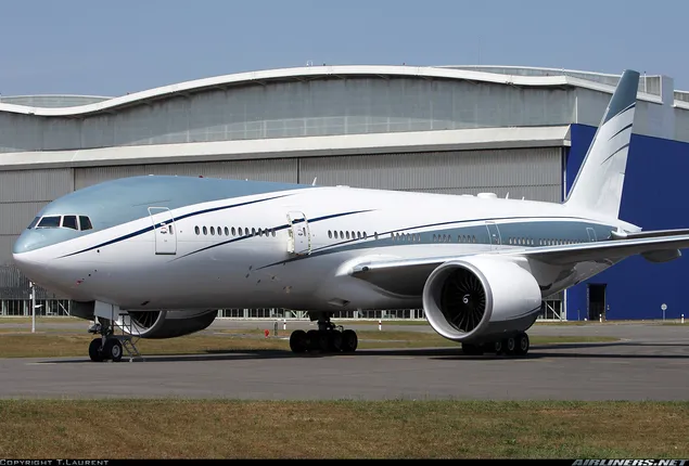 ସବୁ ବିମାନର ରଙ୍ଗ ଧଳା କାହିଁକ ଥାଏ ? ଆସନ୍ତୁ ଜାଣିବା ଏହାର କାରଣ . . . .