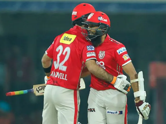 ଫିକା ପଡିଲା ଡିଭିଲିୟର୍ସଙ୍କ ଧମାକାଦାର ବ୍ୟାଟିଂ! ବାଂଗାଲୋରକୁ ୮ ଉଇକେଟରେ ହରାଇଲା ପଂଜାବ୍, ଆଜି ପୁନେ-ଦିଲ୍ଲୀ ଟକ୍କର