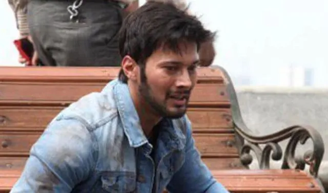 ସୁଟିଂବେଳେ ୨୦ ଫୁଟ୍ ଉଚ୍ଚରୁ ତଳକୁ ଖସି ପଡିଲେ ଏହି ଅଭିନେତା ! କଣ ହେଲା ଜାଣନ୍ତୁ