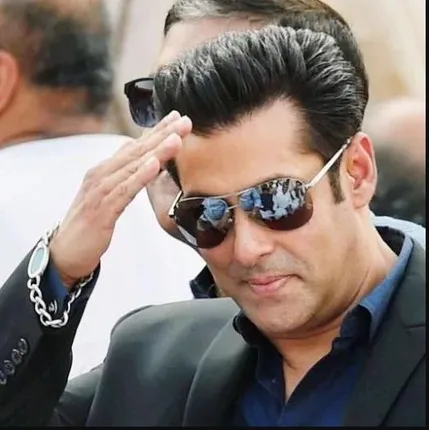 ଇନ୍ଦୋର ସହିତ ଜଡିତ ଭାଇଜାନଙ୍କ ସୁପରଷ୍ଟାର ବନିବାର ରହସ୍ୟ !