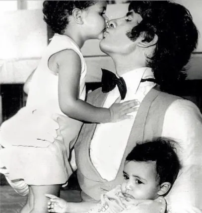 ବିଗ୍ ବି ଟ୍ୱିଟରରେ ସେୟାର କଲେ ୪୦ ବର୍ଷର ସ୍ମୃତି ! ଅଭିଷେକ ଓ ଶ୍ୱେତାଙ୍କ ସହ ମିଳିତ ଫଟୋ