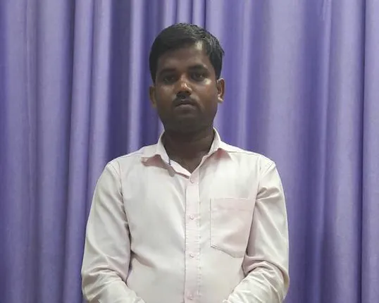 ରାଜଧାନୀରେ ଓଏଲଏକ୍ସ ଲୁଟେରା ! ଗାଡି ବିକିବା ପାଇଁ ବିଜ୍ଞାପନ ଦେଇଥିବା ମାଲିକଙ୍କୁ ଲଗାଇଲେ ଚୁନା