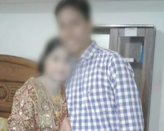 ଦେହଜୀବୀ ବନାଇଲେ ପ୍ରେମିକ ! ବାହା ବେଦୀ ବଦଳରେ ପ୍ରେମିକାକୁ ପଠାଇଲେ ବେଶ୍ୟାଳୟ