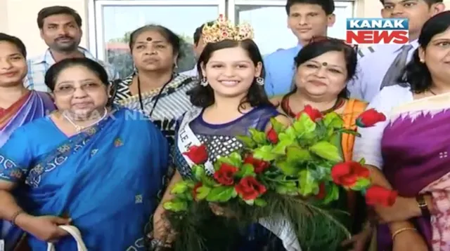 ଲିଟିଲ ମିସ ୟୁନିଭର୍ସରେ ପ୍ରତିଯୋଗିତାରେ ଦୁଇଟି ସବ୍ ଟାଇଟଲ ଜିତି ଫେରିଲେ ଓଡିଆ ଝିଅ ପଦ୍ମଳୟା ନନ୍ଦ !