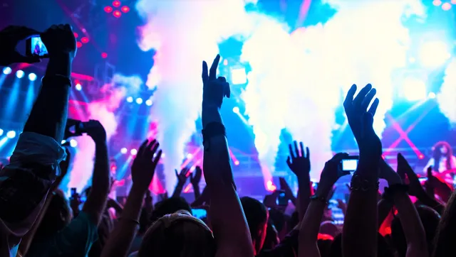 ମୋଦିଙ୍କ ଶାସନରେ ନିୟମ ଢିଲା ! ବାରଣସତ୍ୱେ ଖୋଲାଖୋଲି ଭାବେ ଲୋକେ କରୁଛନ୍ତି ଏହି ୪ଟି ଜିନିଷ