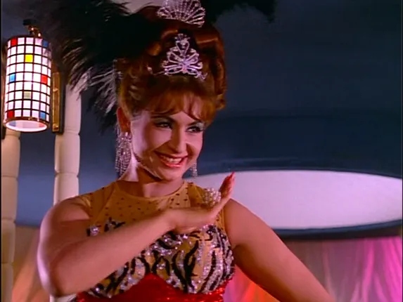 ଆଇଟମ୍ ଗର୍ଲରୁ ସଲମାନଙ୍କ ମା’ ! ପଢନ୍ତୁ ହେଲେନଙ୍କ ସଂଘର୍ଷମୟ କାହାଣୀ . . କୌଣସି ସିନେମାଠୁ ନୁହେଁ କମ୍