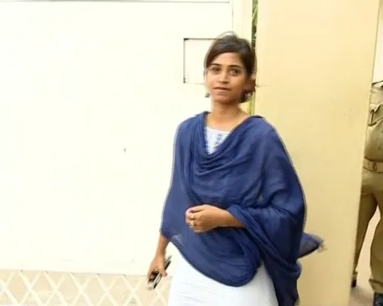 ଅଶ୍ଳୀଳ ସାଇଟରେ ଲିଙ୍କନ୍ ସୁବୁଦ୍ଧିଙ୍କ ଫଟୋ ଛାଡିଥିବା ଅଭିଯୁକ୍ତ ଗିରଫ ! ମିଥୁନ ସାହୁଙ୍କୁ ଧରିଲା କମିଶନରେଟ୍ ପୋଲିସ୍