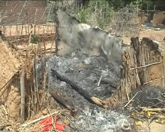 ଗଞ୍ଜାମ : କମେଂଟ୍ ନିଆଁରେ ଜଳିଗଲା ସମ୍ପୂର୍ଣ୍ଣ ବସ୍ତି