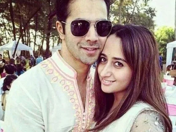 ଖୁବ ଶୀଘ୍ର ବିବାହ ବନ୍ଧନରେ ବାନ୍ଧିହେବେ ବଲିଉଡ ତାରକା ବରୁଣ ଧାୱନ !