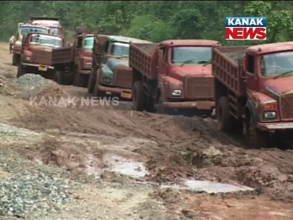 ରାଜପଥ ନୁହେଁ ମରଣଯନ୍ତା ! ବିଲ ହୁଡା ଠୁ ବି ସାଂଘାତିକ ସ୍ଥିତିରେ ଜାତୀୟ ରାଜପଥ