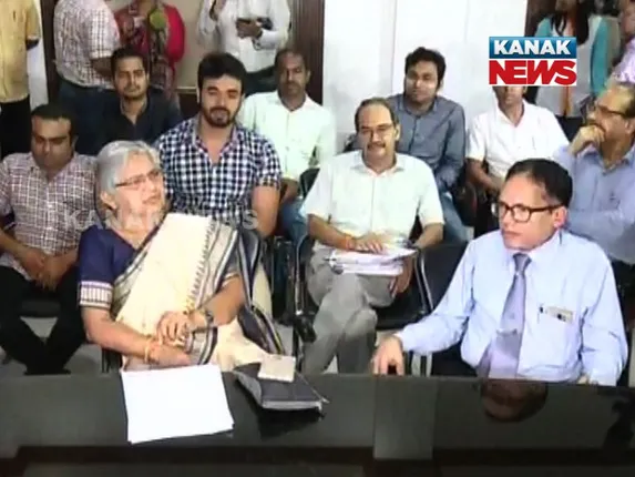 ଡାକ୍ତର-ଡାଇରେକ୍ଟର ବିବାଦରେ ପଡିଲା ପୂର୍ଣ୍ଣଛେଦ : ଭିମସାରର ଉନ୍ନତି ନେଇ ସଚିବାଳୟରେ ଆଜି ସ୍ୱାସ୍ଥ୍ୟମନ୍ତ୍ରୀଙ୍କ ଅଧ୍ୟକ୍ଷତାରେ ବୈଠକ