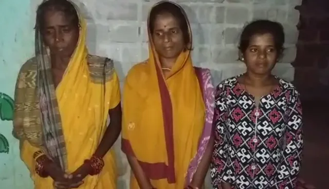 ଖୁଂଟୁଣୀ ଅନନ୍ତପୁର ଗାଁରେ ସାଇକେଲ ଦୁର୍ଘଟଣାକୁ ନେଇ ଗଣ୍ଡଗୋଳ ! ପ୍ରଜାକୋର୍ଟର ଅଜବ ନ୍ୟାୟ, ଗୋଟିଏ ପରିବାର ଗାଁରୁ ବାସନ୍ଦ