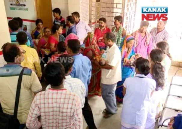 ଜଗତସିଂହପୁର : ଜଣ୍ଡିସ ପରୀକ୍ଷା ପାଇଁ ଡାକ୍ତରଙ୍କ ଦରବାରରେ ନବଜାତକ