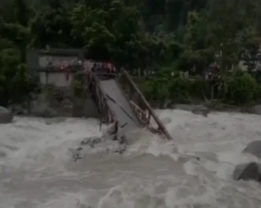 ଉତ୍ତରାଖଣ୍ଡରେ ବନ୍ୟା ! ପିଥୋରାଗଡ, ଧାରଚୁଳା, ଅଲମୋଡାରେ ପରିସ୍ଥିତି ସଙ୍ଗୀନ