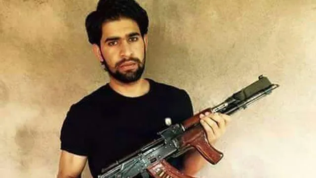 ଆତଙ୍କୀ ଜାକିର ମୁଶାଙ୍କୁ ଖସିଯିବାରେ ସହାୟତା କଲେ ପଥର ଫିଙ୍ଗାଳି