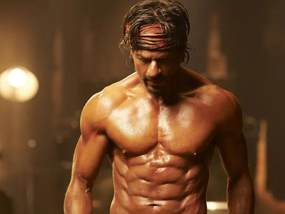 ସଲମାନଙ୍କୁ ପଛରେ ପକାଇ ବାଜି ମାରିନେଲେ ଶାହାରୁଖ୍ ! ‘ଧୁମ୍ ୪’ରେ ଭାଇଜାନ୍ ନୁହଁନ୍ତି ବାଦଶାହା ହେବେ ଖଳନାୟକ