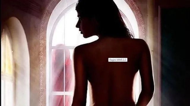 ରାଗିଣୀ ଏମଏମଏସ୍ -୨ର ପୋଷ୍ଟର ରିଲିଜ ! ହୋସ ଉଡାଇଲା କରିଶ୍ମାଙ୍କ ଟପଲେସ ଅବତାର