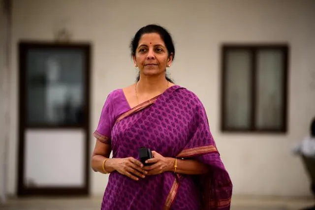 ରକ୍ଷାମନ୍ତ୍ରୀ ହେବା ପରେ ଗୁଗଲ୍ ସର୍ଚ୍ଚରେ ରାଜ୍ କଲେ ନିର୍ମଳା ! ଟୁଇଟରରେ ଗୋଟିଏ ଦିନରେ ୧ ଲକ୍ଷ ଟପିଲା ଫଲୋଅର୍ସଙ୍କ ସଂଖ୍ୟା