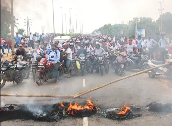 ଦରକାର ନାହିଁ ଏଭଳି ହରତାଳ, ଯେଉଁଠି ରାସ୍ତାରେ ଚାଲିବ ଆତଙ୍କରାଜ୍! ୫ ଘଂଟାର ଆନ୍ଦୋଳନରେ କମିଗଲା କି ପେଟ୍ରୋଲ ଦର?