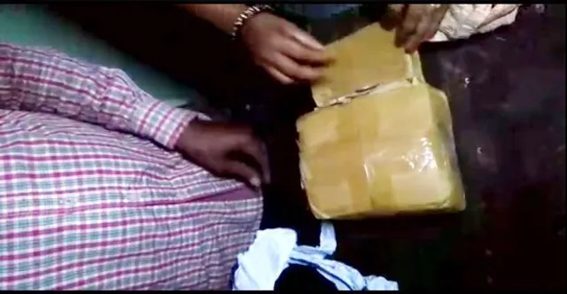 ଶସ୍ତାରୁ ହିନସ୍ତା ! ସୁନ୍ଦରଗଡରେ ଇ-ସପିଂରେ ଠକେଇ ଅଭିଯୋଗ, ମୋବାଇଲ ପ୍ୟାକେଟରେ ଆସିଲା ଶିବ ଲିଙ୍ଗ