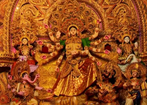 ଦଶହରାରେ ଉଠୁଛି ପଡୁଛି ସ୍ମାର୍ଟ ସିଟିରୁ ସିଲଭର ସିଟି : ଆଜି ପୀଠେ ନବମୀ ଓ ପୂଜାମଣ୍ଡପରେ ମହାଅଷ୍ଟମୀ ପୂଜା