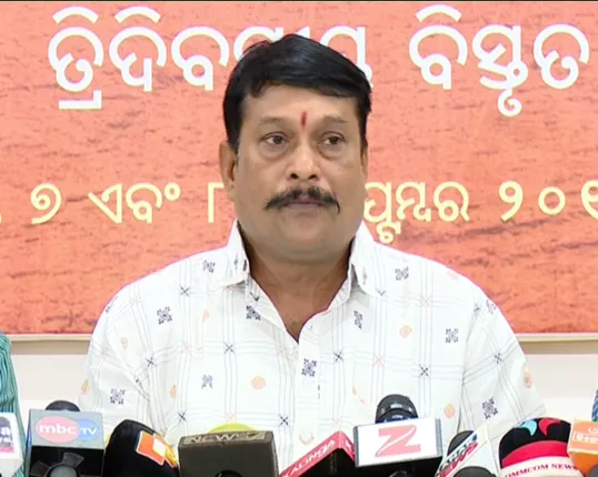 ସିଏବିକୁ ସଂସଦରେ ବିଜେଡିର ସମର୍ଥନ ପ୍ରସଙ୍ଗ । ବିଜେପି ନେତା କହିଲେ, ବ୍ଲାକମେଲ କରୁଛି ବିଜେଡି, ସମର୍ଥନ କରି ହାସଲ କରିବାକୁ ଚାହୁଁଚି ବିଧାନ ପରିଷଦ ପାଇଁ ସମର୍ଥନ