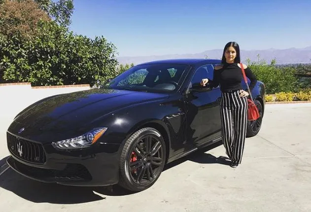 ଅଭିନେତ୍ରୀ ସନ୍ନି ଲିଓନି କିଣିଲେ ୧.୩୬ କୋଟିର ମସେରାଟୀ : ୪.୭ ସେକେଣ୍ଡରେ ୦-୧୦୦ କିଲୋମିଟର ସ୍ପିଡ