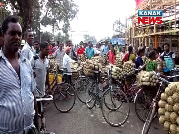 ବାରିପଦା : ଜିଏସଟି ପ୍ରତ୍ୟାହାର ଦାବିରେ ରାସ୍ତା ଅବରୋଧ