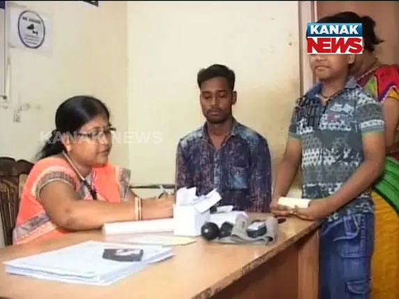 ପ୍ରତିଶ୍ରୁତି ପୂରଣ କଲେନି ସ୍ୱାସ୍ଥ୍ୟମନ୍ତ୍ରୀ ! ଡାକ୍ତର ନଥିବାରୁ ବାଲେଶ୍ୱର ଡାକ୍ତରଖାନାରେ ହନ୍ତସନ୍ତ ହେଉଛନ୍ତି ରୋଗୀ