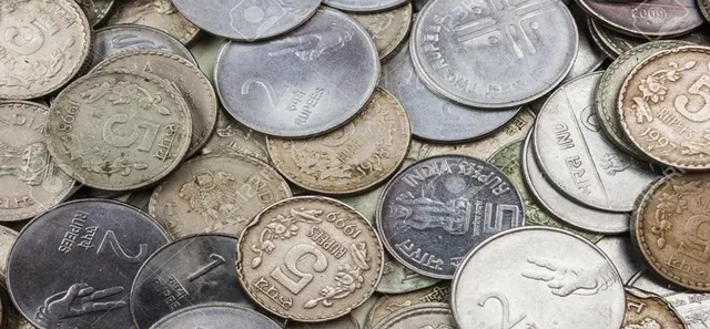 ୩ବର୍ଷ ଧରି ସଂଚୟ କରିଥିଲେ ୫୭ ହଜାର ଟଙ୍କାର ଖୁଚୁରା । ବାଇକ୍ କିଣିବାକୁ ପହଂଚିଲେ ତ କାନ୍ଦି ପକାଇଲେ ଡିଲର